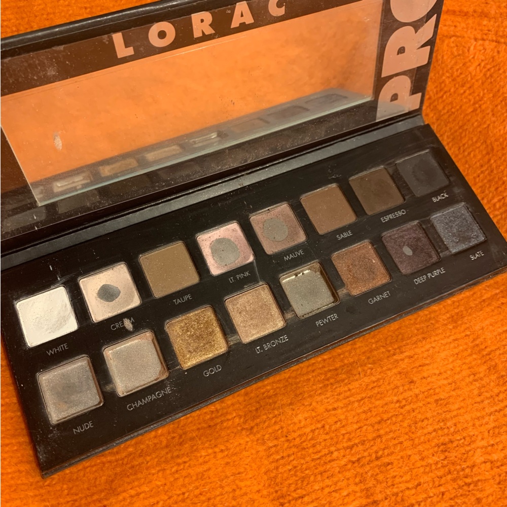 ❕ LORAC Pro Palette 1